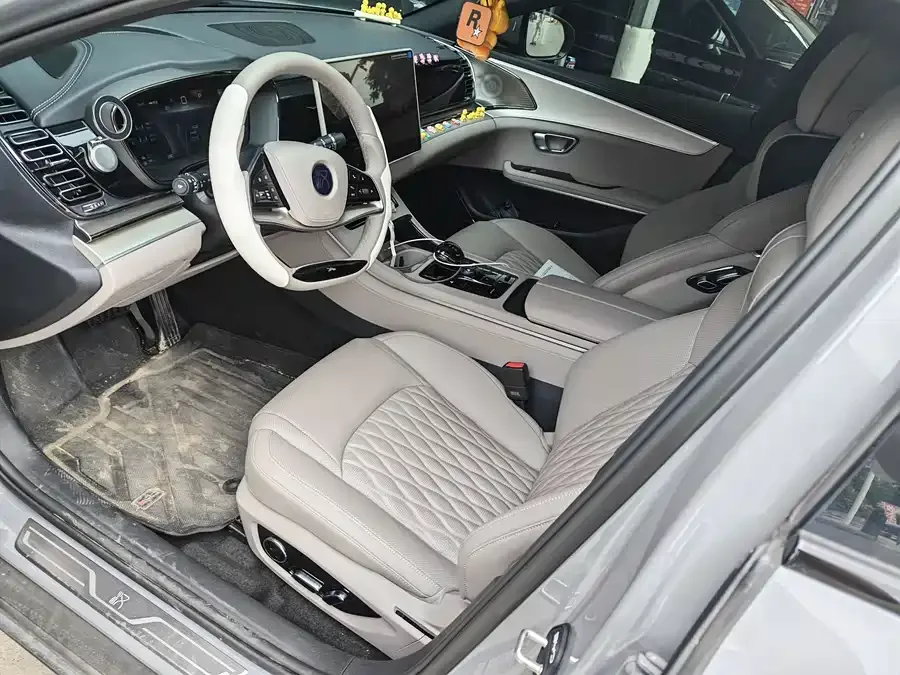 BYD Second-hand Han 2025 DM-i 125KM Elite 2025 — миниатюра 2