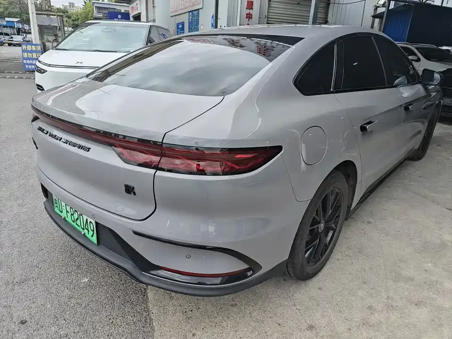 BYD Second-hand Han 2025 DM-i 125KM Elite 2025 — миниатюра 5