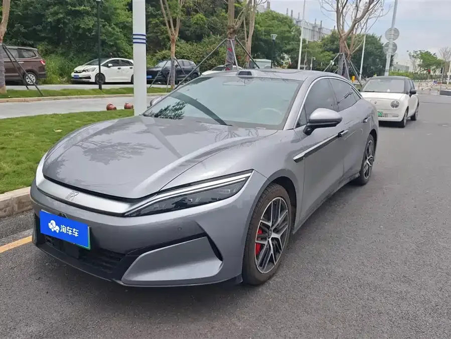 BYD Han L 2025