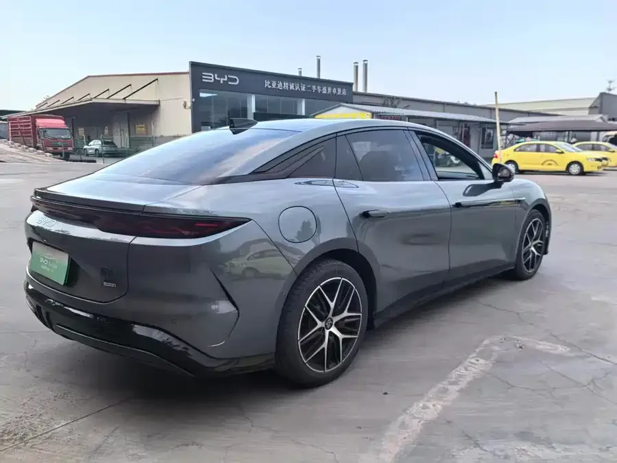 BYD Han L Han L 2025 DM-p 4WD LiDAR Flagship Model 2025 — миниатюра 3