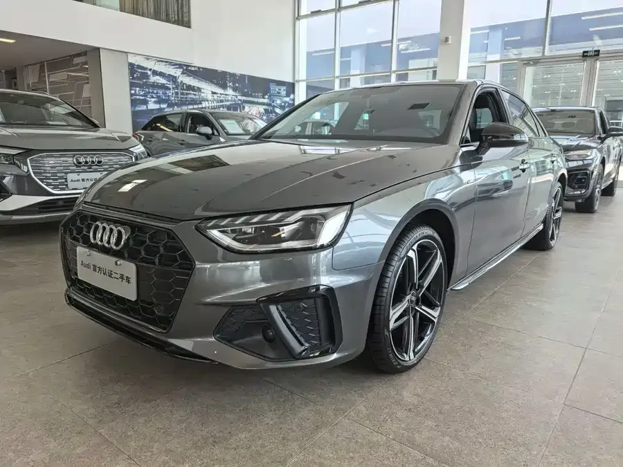Audi a4 l 2025