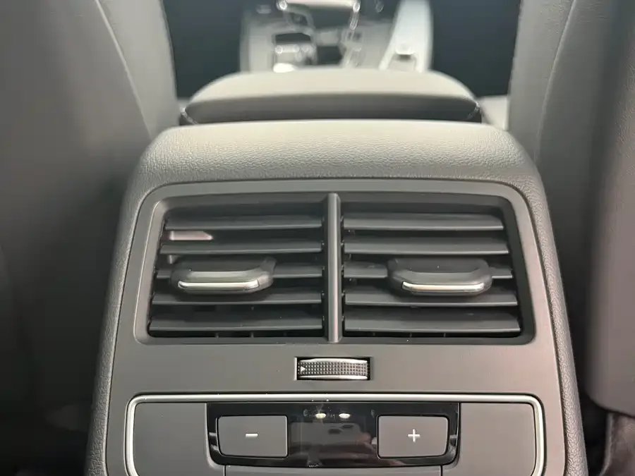 Audi a4 l 2023 40 TFSI luxury and dynamic model 2023 — миниатюра 5