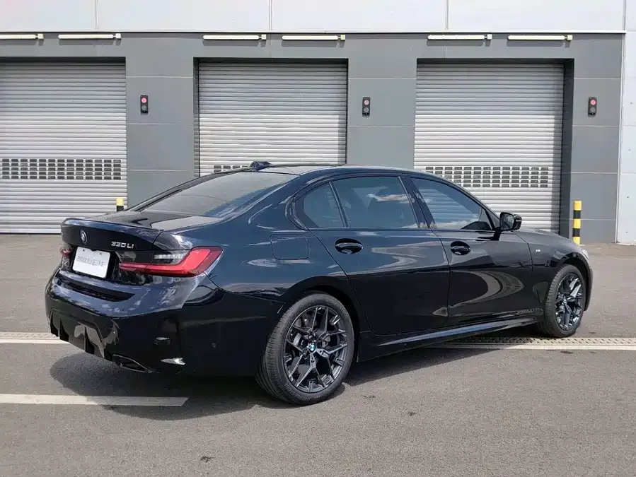 BMW 3 Series BMW 3 Series 2025 330Li Exclusive M Sport Night Edition 2025 — миниатюра 2