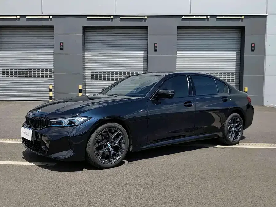 BMW 3 Series BMW 3 Series 2025 330Li Exclusive M Sport Night Edition 2025 — фото 1, купить с доставкой в Москву