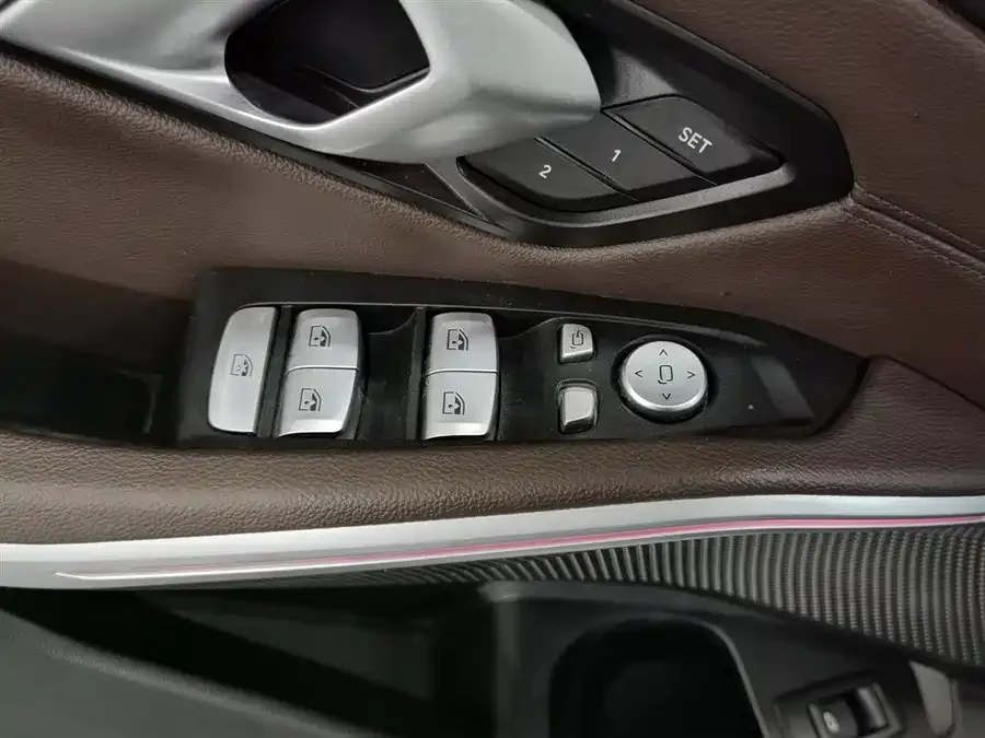 BMW 3 Series BMW 3 Series 2024 325Li M Sport Package 2024 — миниатюра 3