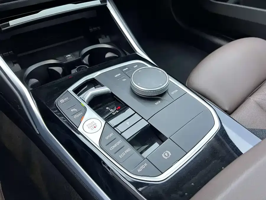 BMW 3 Series BMW 3 Series 2023 320Li M Sport Package 2024 — миниатюра 3