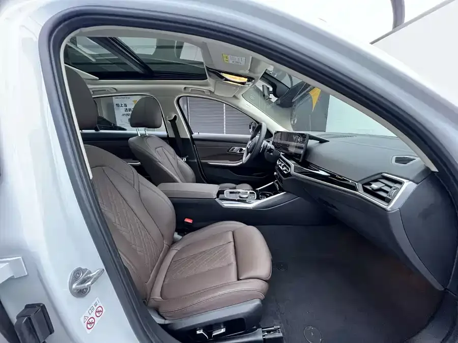 BMW 3 Series BMW 3 Series 2023 320Li M Sport Package 2024 — миниатюра 5