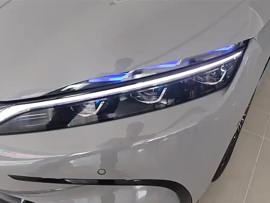 BYD Second-hand Han 2025 DM-i Intelligent Driving Edition 125KM LiDAR Flagship Model 2026 — миниатюра 2