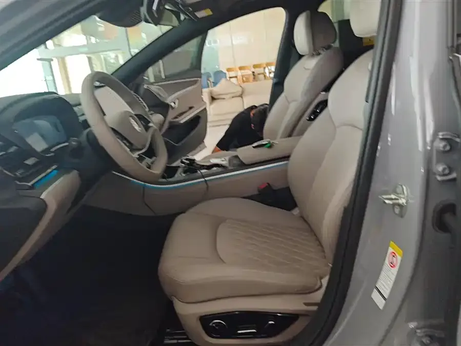 BYD Second-hand Han 2025 DM-i Intelligent Driving Edition 125KM LiDAR Flagship Model 2026 — миниатюра 3