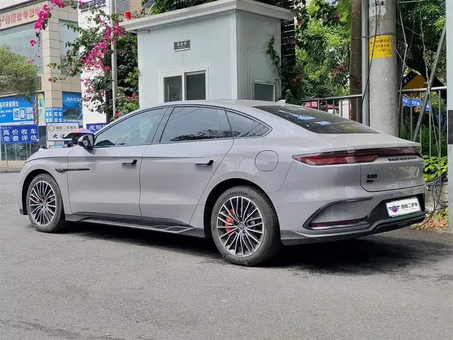 BYD Second-hand Han 2025 DM-i Intelligent Driving Edition 125KM LiDAR Flagship Model 2025 — миниатюра 4