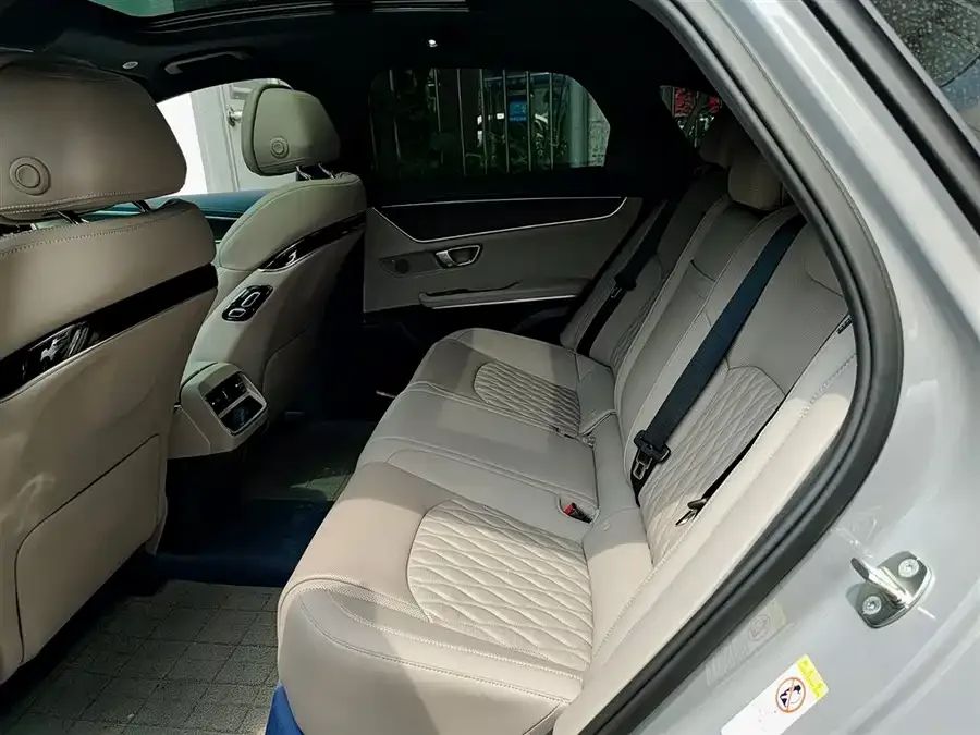 BYD Second-hand Han 2025 DM-i Intelligent Driving Edition 125KM LiDAR Flagship Model 2025 — миниатюра 5