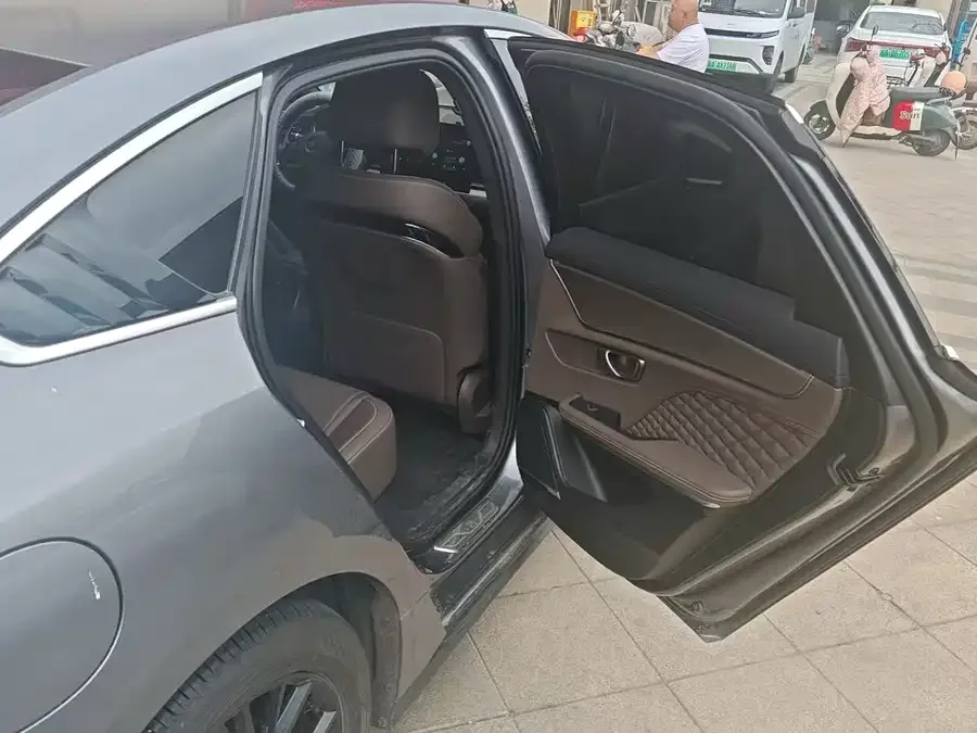 BYD Second-hand Han 2023 DM-i Champion Edition 121KM Premium Edition 2024 — миниатюра 2