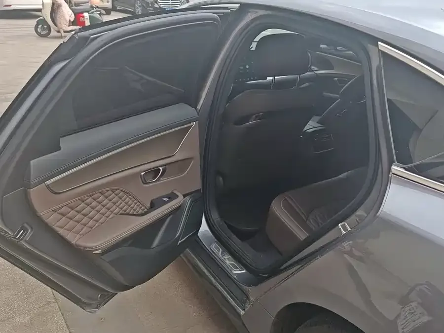 BYD Second-hand Han 2023 DM-i Champion Edition 121KM Premium Edition 2024 — миниатюра 3