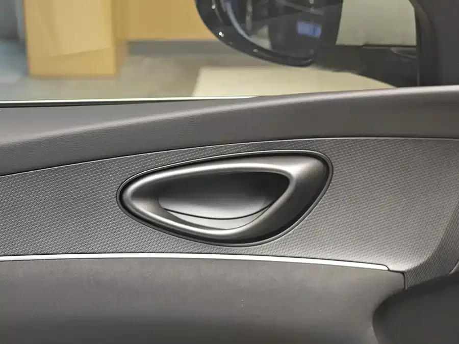 BYD Seal 06 Seal 06 2026 DM-i Super Enjoy Edition 128KM Luxury Edition 2026 — миниатюра 3