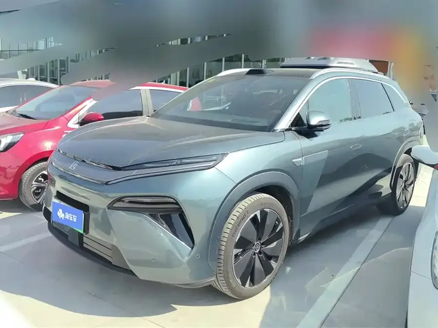BYD Tang L 2025
