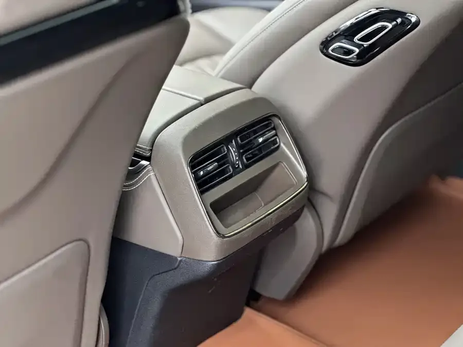 BYD Second-hand Han 2023 DM-i Champion Edition 121KM Prestige Edition 2024 — миниатюра 4