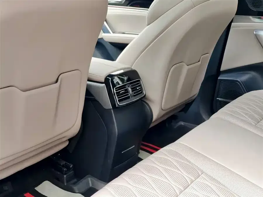 BYD Tang New Energy Tang New Energy 2024 DM-i Honor Edition 112KM Premium Edition 2024 — миниатюра 3