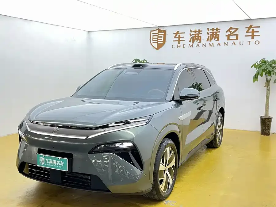 BYD Tang L 2025