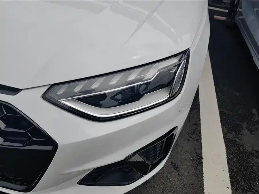 Audi a4 l 2025 2 million units Enjoyable Edition 40 TFSI Luxury Dynamic Edition 2025 — миниатюра 5