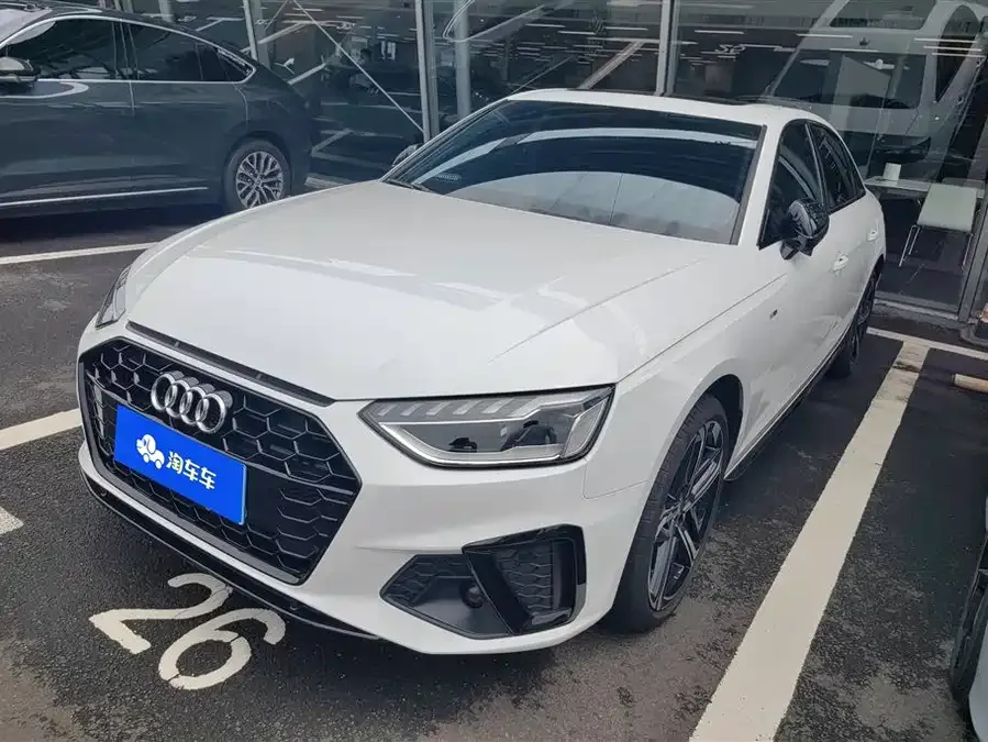 Audi a4 l 2025