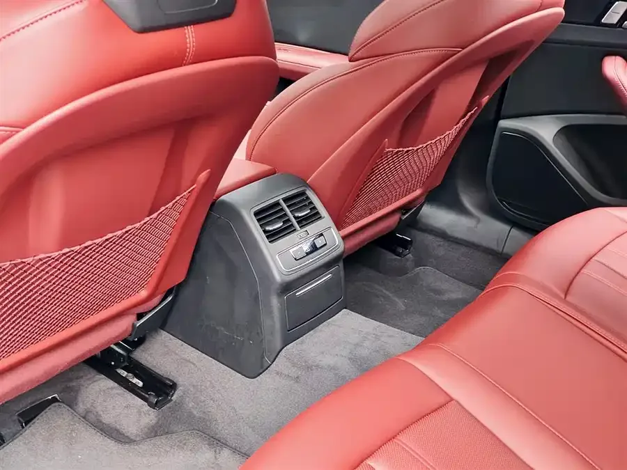 Audi a4 l 2024 40 TFSI luxury and dynamic model 2025 — миниатюра 3