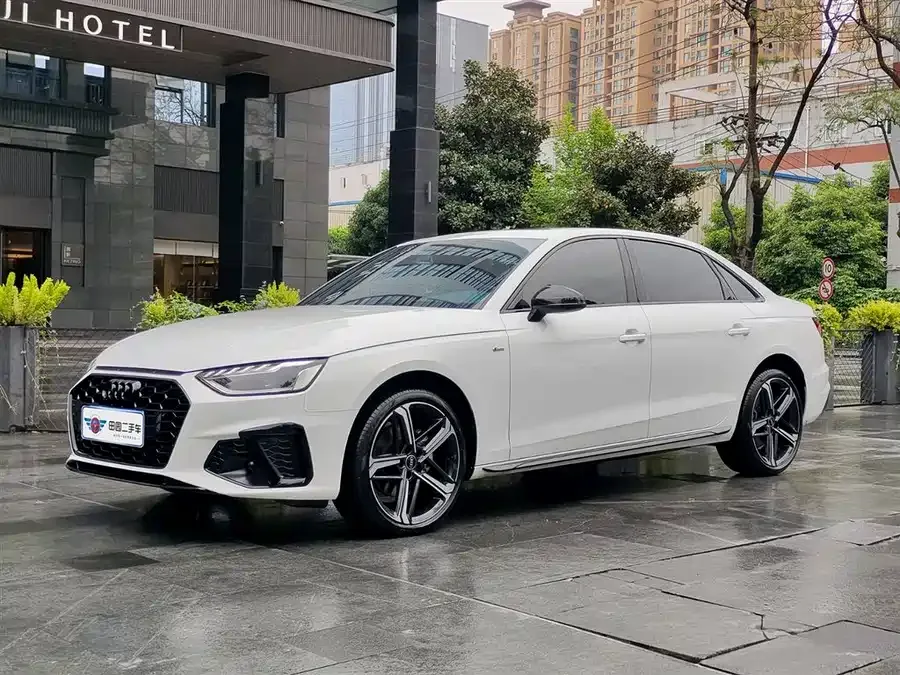 Audi a4 l 2025