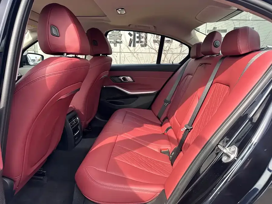 BMW 3 Series BMW 3 Series 2024 325i M Sport Package 2025 — миниатюра 5