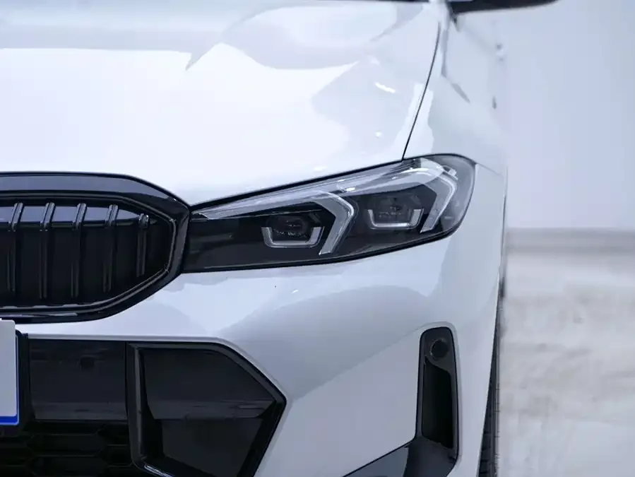 BMW 3 Series BMW 3 Series 2025 330Li M Sport Night Edition 2025 — миниатюра 4