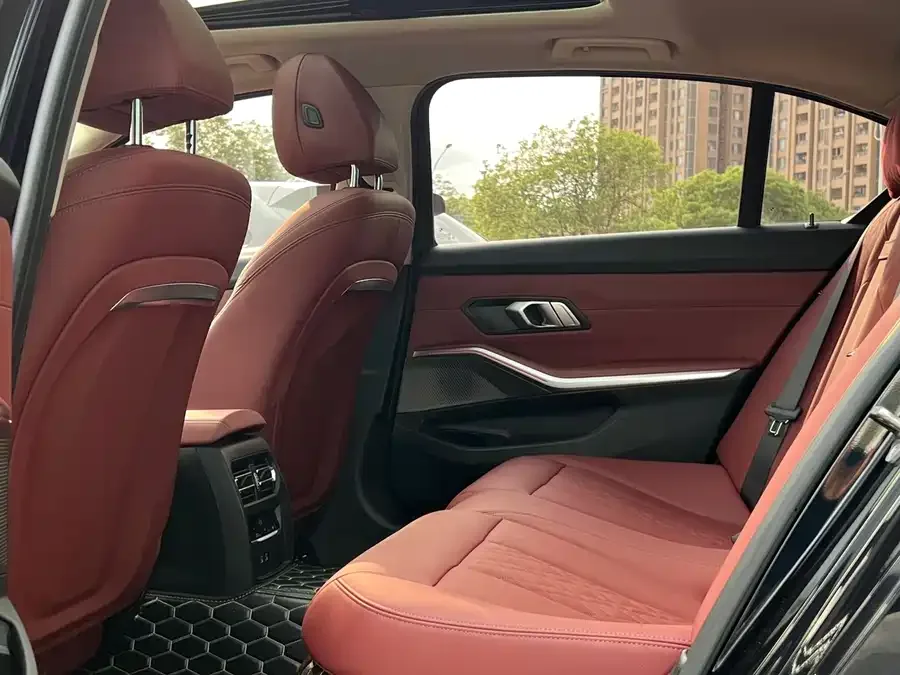 BMW 3 Series BMW 3 Series 2024 325Li M Sport Package 2024 — миниатюра 3