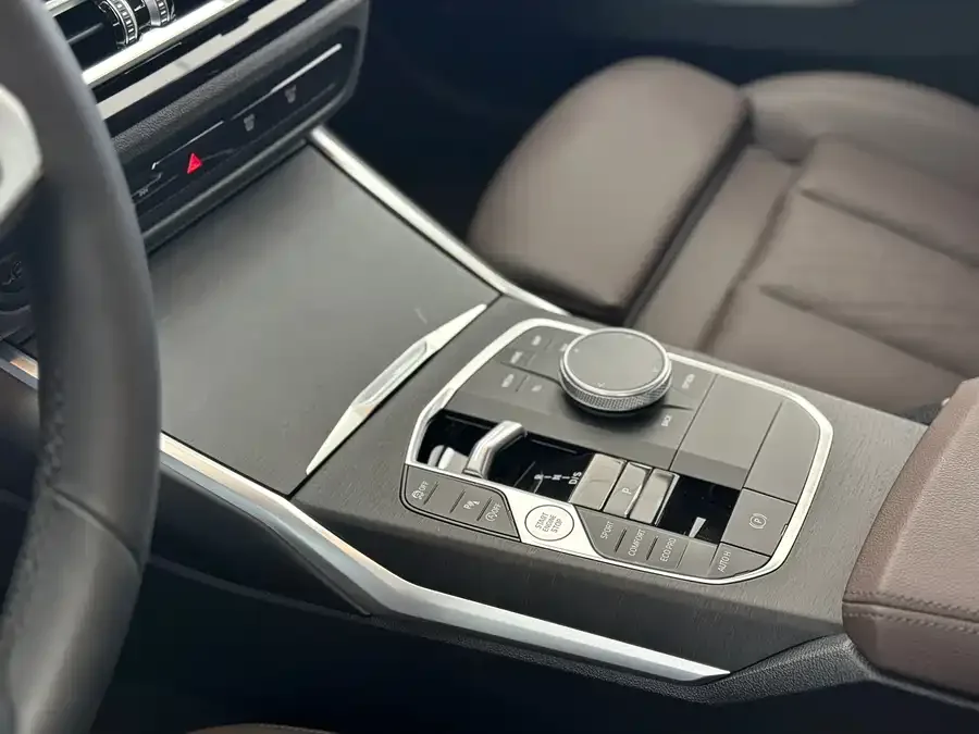 BMW 3 Series BMW 3 Series 2024 325i M Sport Package 2025 — миниатюра 3
