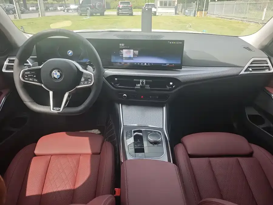 BMW 3 Series BMW 3 Series 2025 330Li M Sport Night Edition 2025 — миниатюра 4