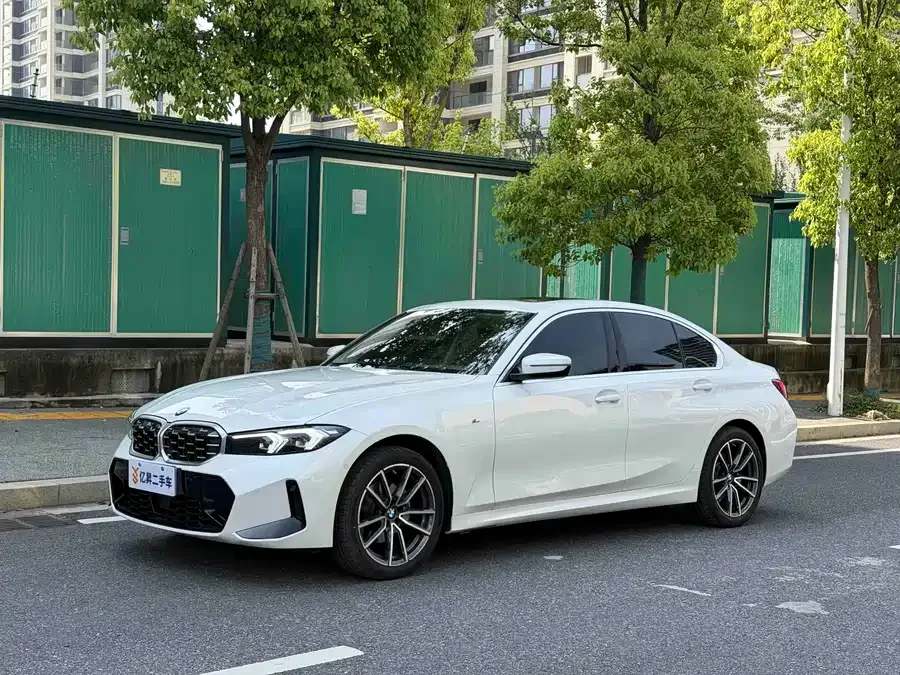 BMW 3 Series 2025