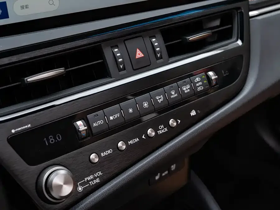 Lexus ES 2022 300h Premium Edition 2023 — миниатюра 5