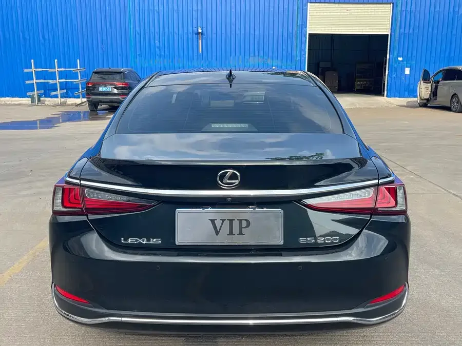 Lexus ES 2022 200 Luxury Edition 2023 — миниатюра 4