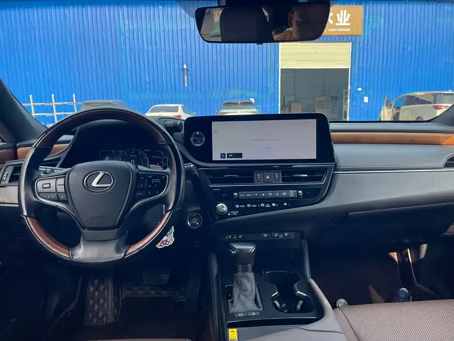 Lexus ES 2022 200 Luxury Edition 2023 — миниатюра 5