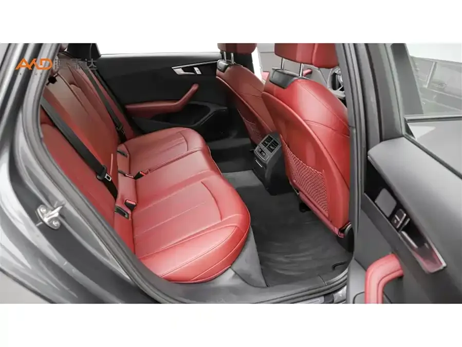 Audi a4 l 2025 2 million units Enjoyable Edition 40 TFSI Luxury Dynamic Edition 2025 — миниатюра 5