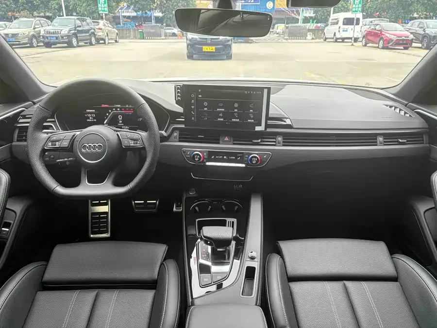 Audi a4 l 2024 40 TFSI luxury and dynamic model 2025 — миниатюра 3