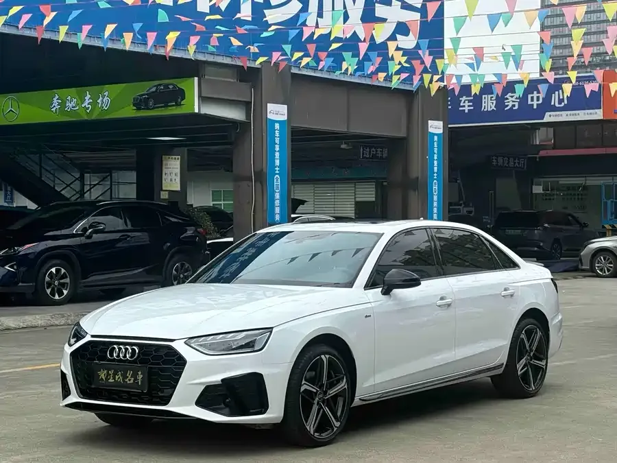Audi a4 l 2025