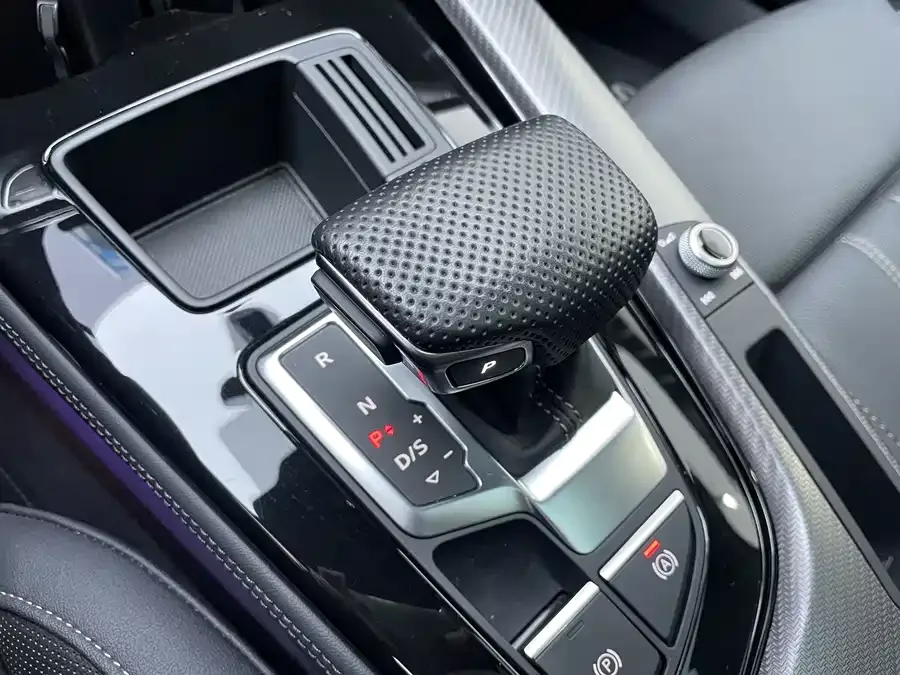 Audi a4 l 2024 40 TFSI quattro RS kit combustion speed type 2024 — миниатюра 5