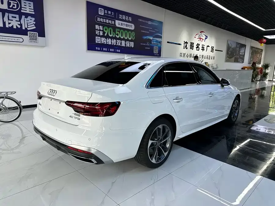 Audi a4 l 2022 40 TFSI Fashion Dynamic Edition 2025 — миниатюра 3