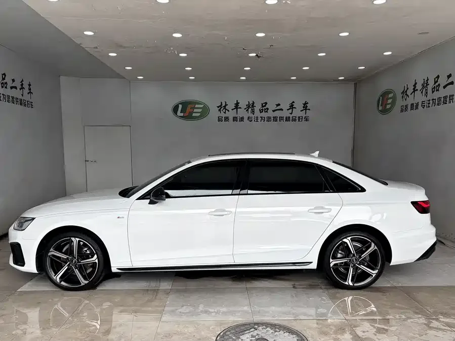 Audi a4 l 2024 40 TFSI luxury and dynamic model 2024 — миниатюра 2