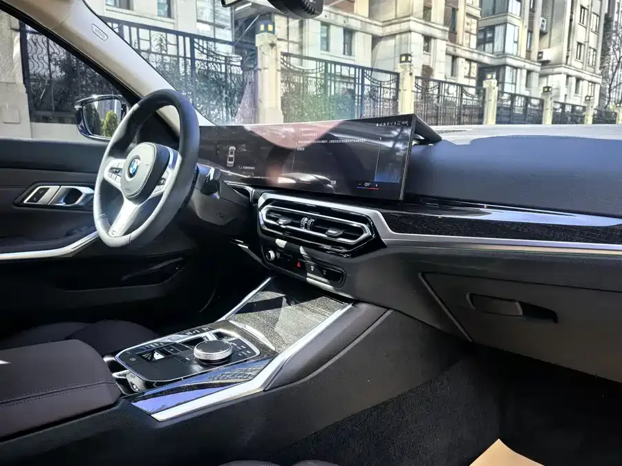BMW 3 Series BMW 3 Series 2023 325Li M Sport Package 2023 — миниатюра 3