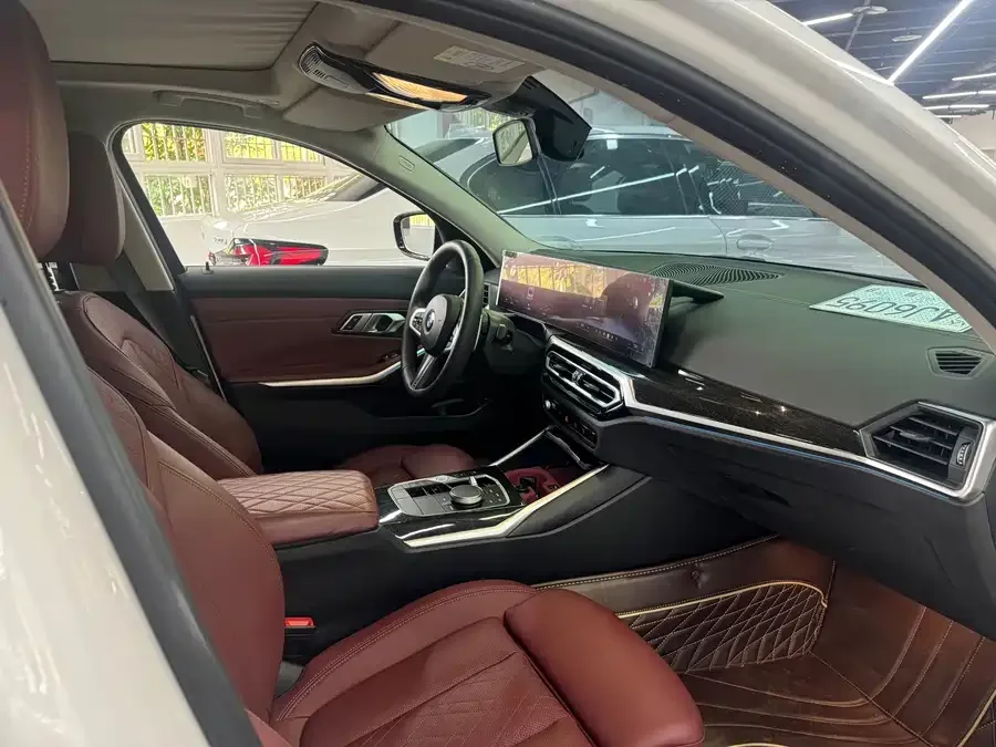 BMW 3 Series BMW 3 Series 2024 325Li M Sport Package 2024 — миниатюра 3