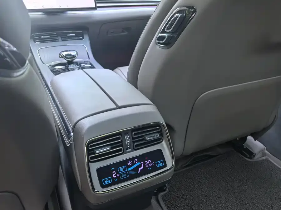 BYD Second-hand Han 2022 DM-i 121KM Premium Edition 2022 — миниатюра 4