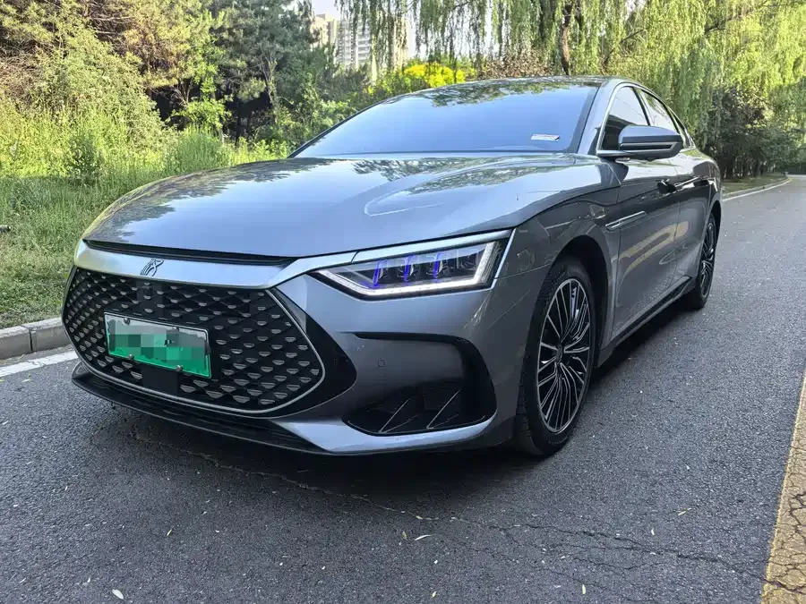 BYD Second-hand Han 2022 DM-i 121KM Premium Edition 2022 — фото 1, купить с доставкой в Москву