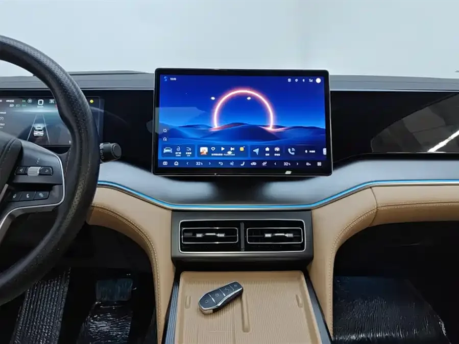 BYD Song L DM-i Song L DM-i 2024 112km Surpassing Edition 2025 — миниатюра 4
