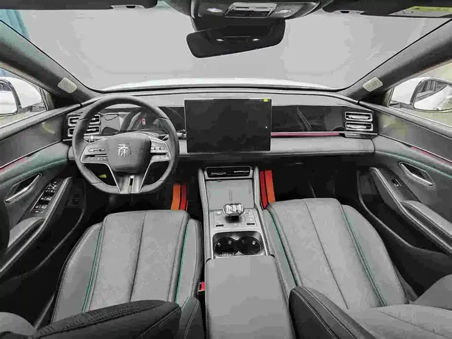 BYD Qin L Qin L 2024 DM-i 120KM Excellence Edition 2024 — миниатюра 4