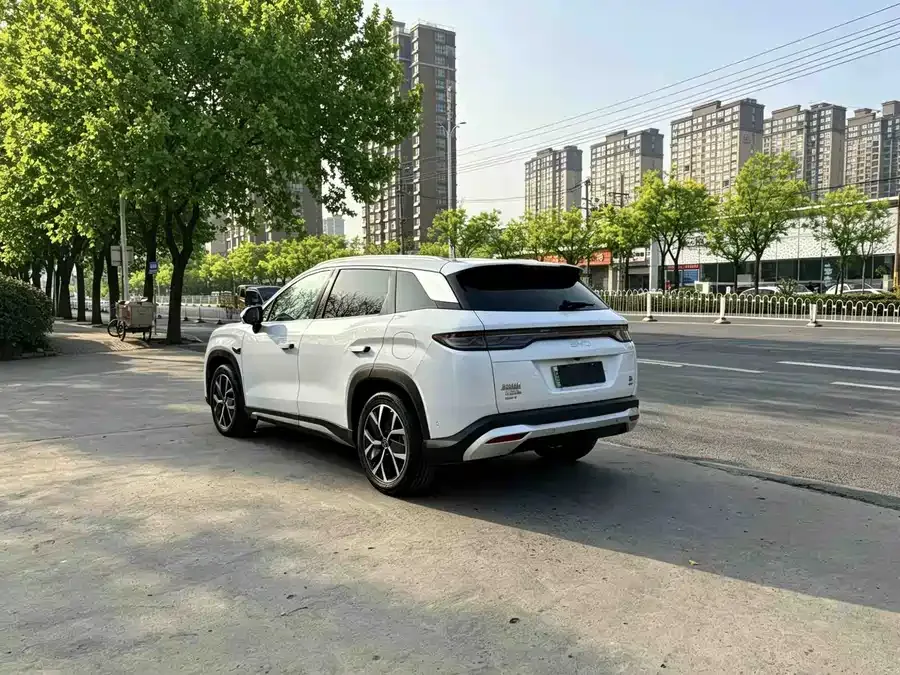 BYD Song L DM-i Song L DM-i 2025 Intelligent Driving Edition 160km Beyond Edition 2025 — миниатюра 5