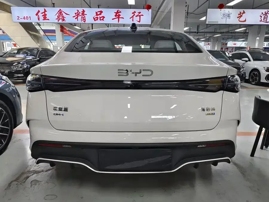 BYD Seal 06 Seal 06 2025 DM-i Intelligent Driving Edition 120KM Flagship Model 2025 — миниатюра 2