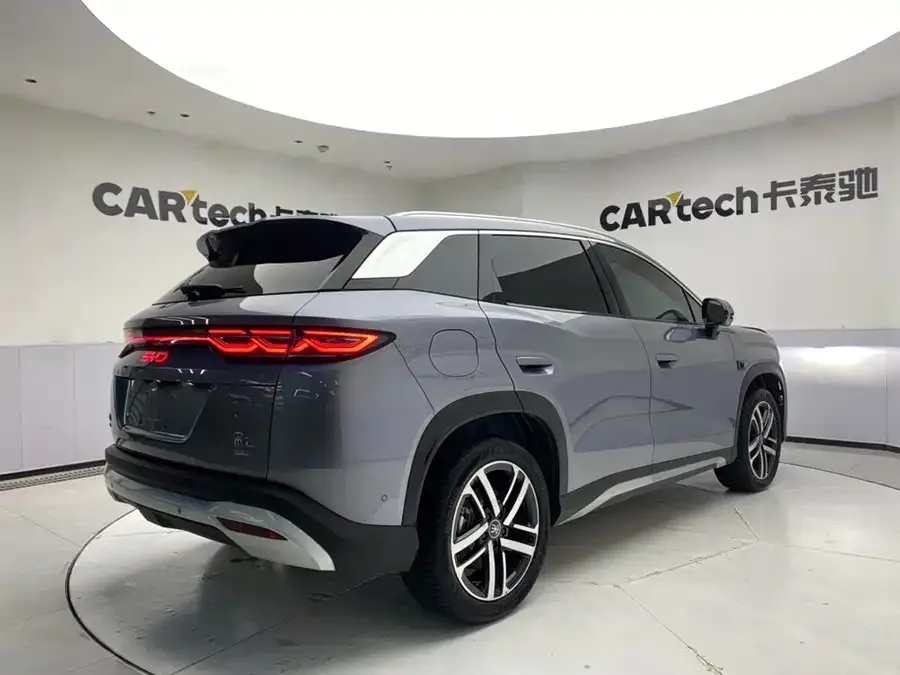 BYD Song L DM-i Song L DM-i 2026 130KM Super Edition 2026 — миниатюра 2